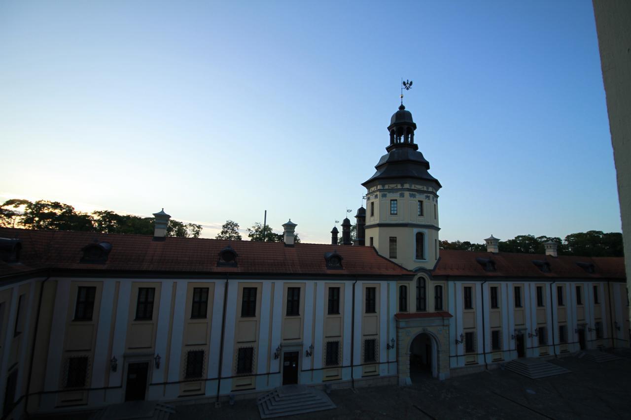 Palace Hotel Njaswisch Exterior foto